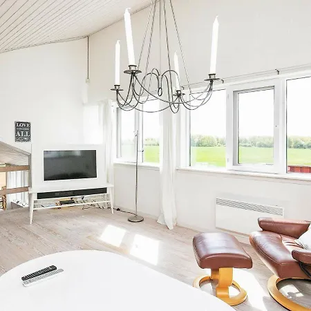 Holiday home Holiday X Humble
